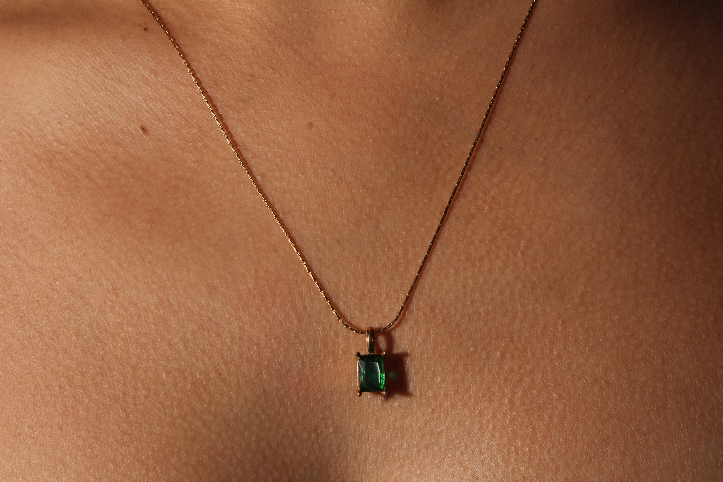 EMERALD GREEN NECKLACE