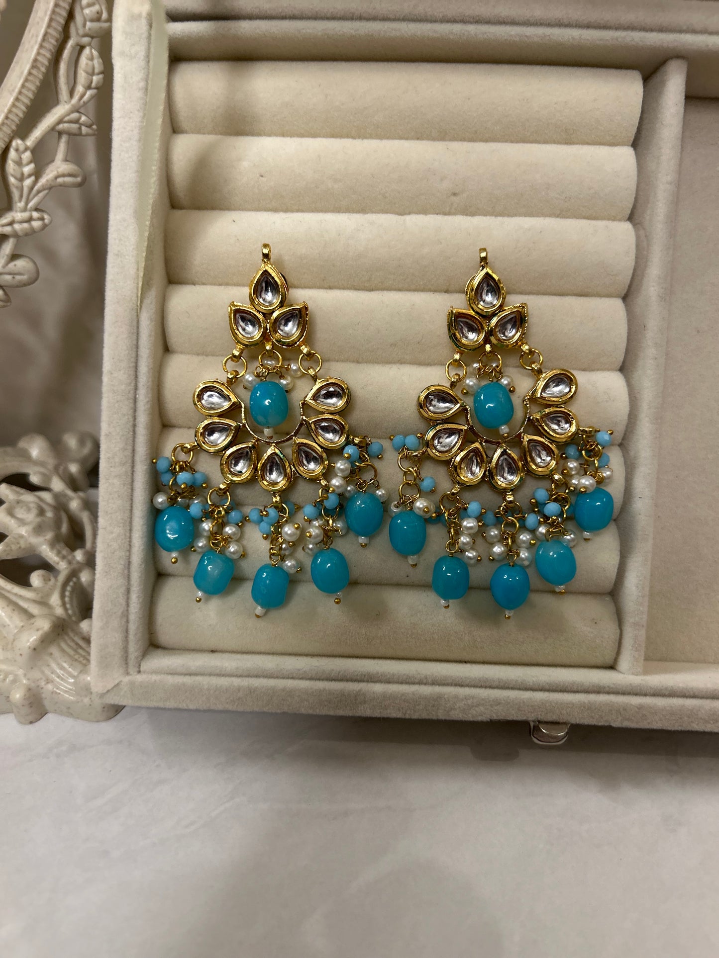 ESTAA EARRINGS