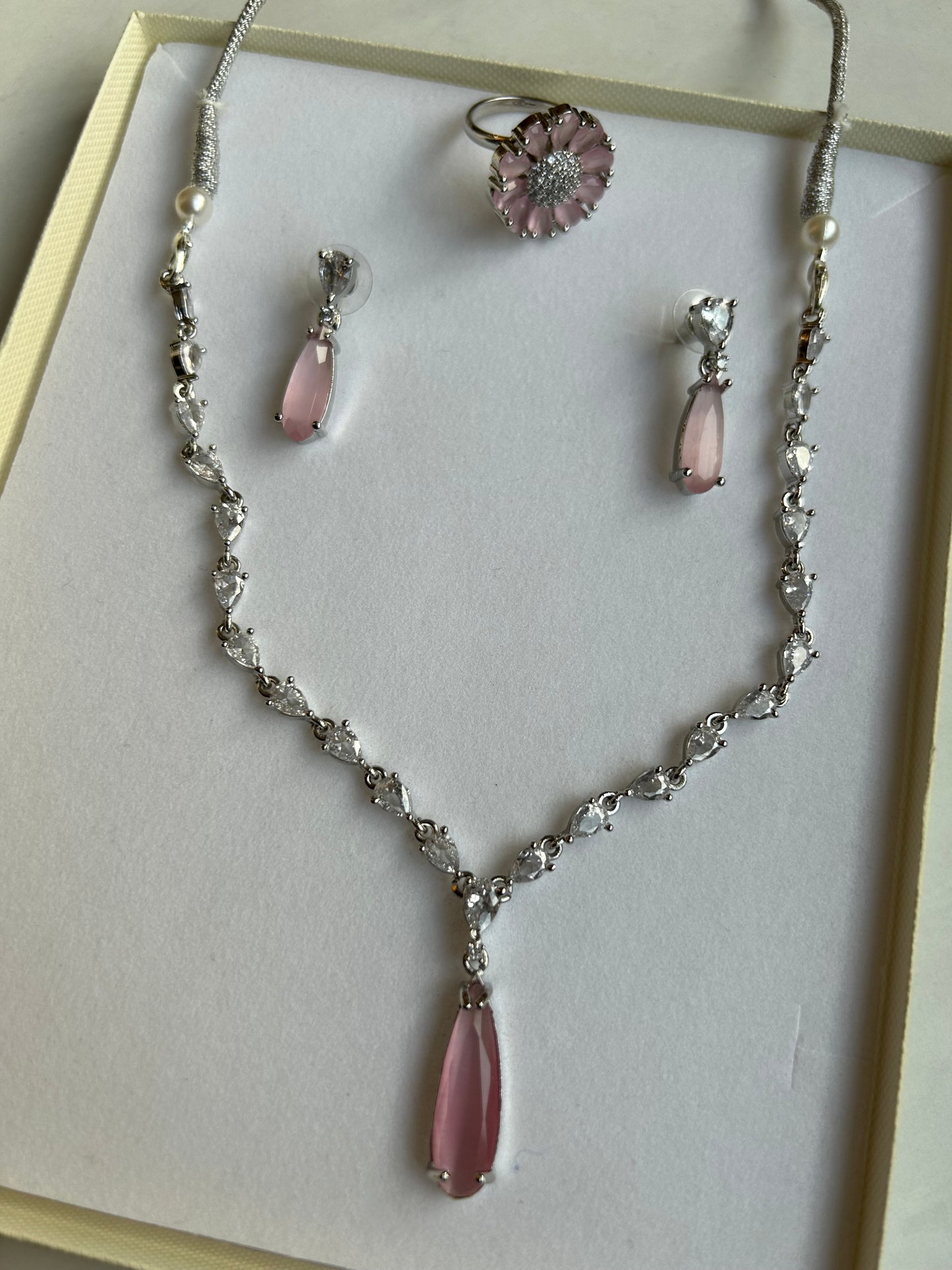 MIRA NECKLACE SET