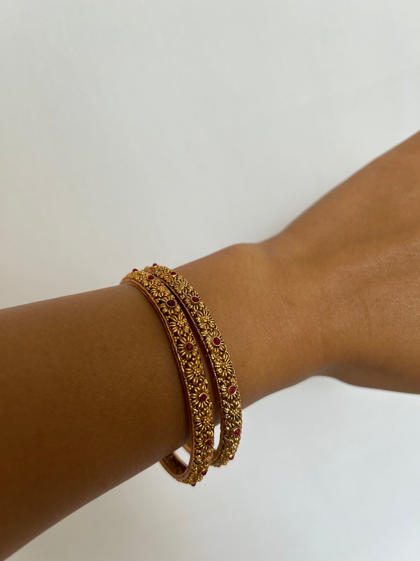 PRIYA BANGLES